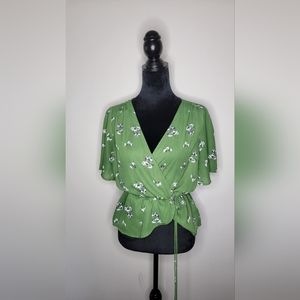 ASTR -Stitch Fix-  Floral Green Tawnia Surplice Top M